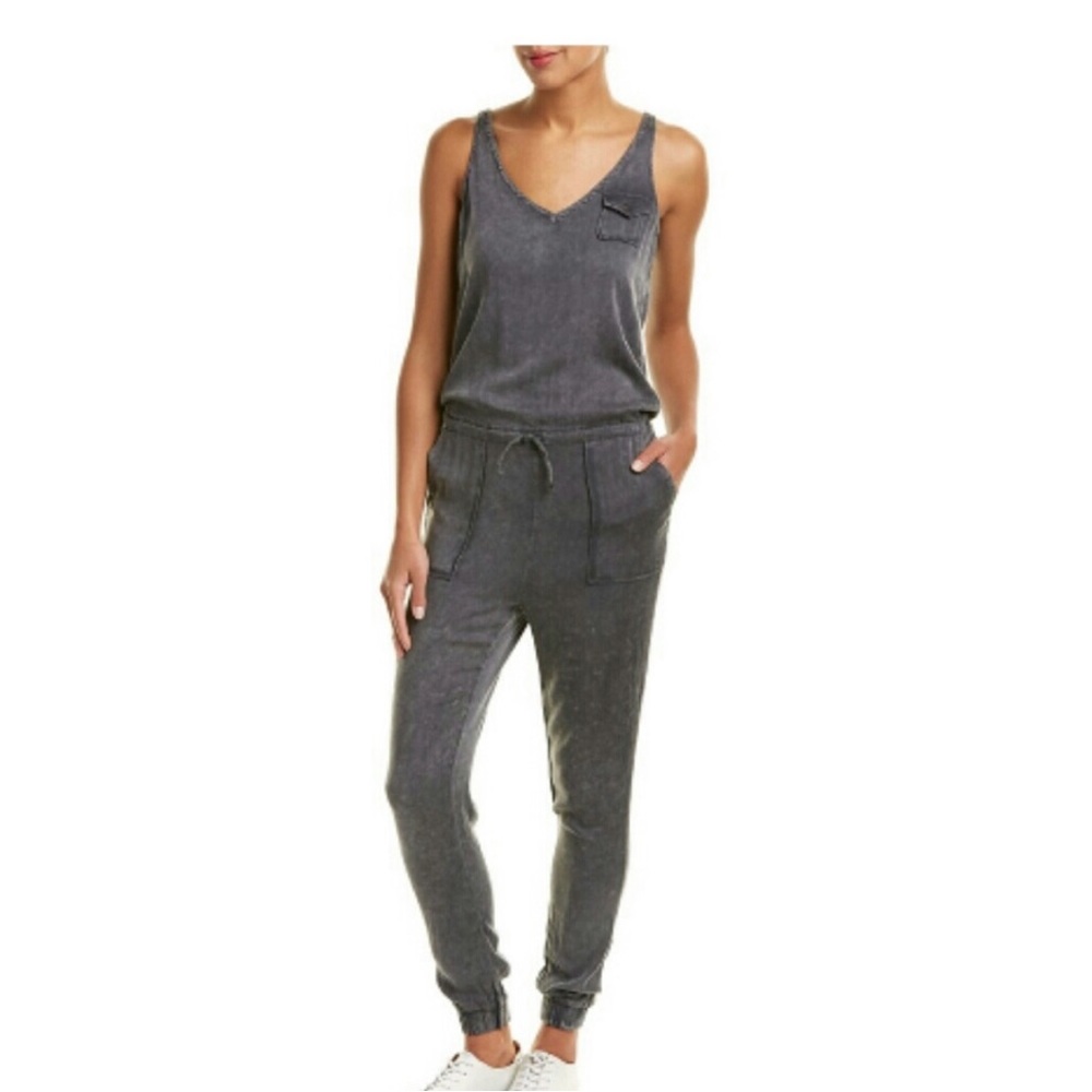 Chaser Jumpsuit Size Small Grey